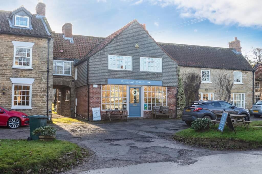 Dene Cottage, Welburn ภายนอก รูปภาพ